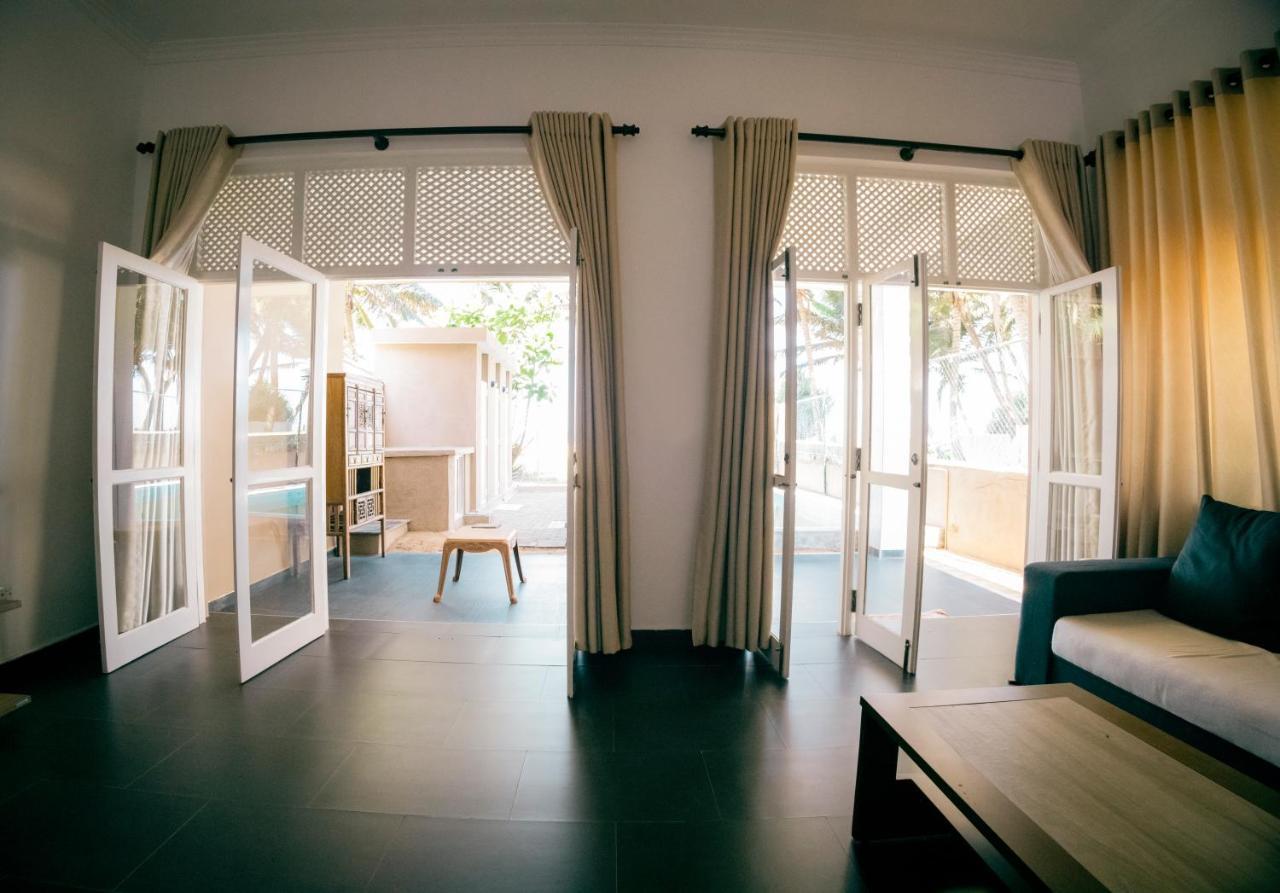 Lankahuts Villa เนกอมโบ ภายนอก รูปภาพ